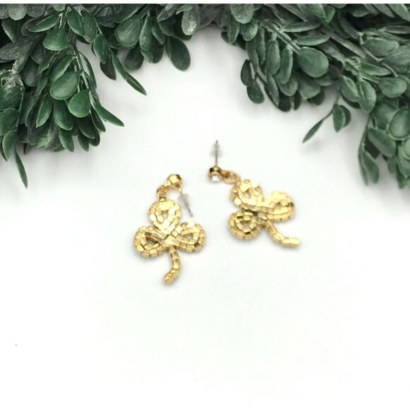 Shamrock Dangle Earrings With green Rhinestones gold tone - Picture 6 of 6